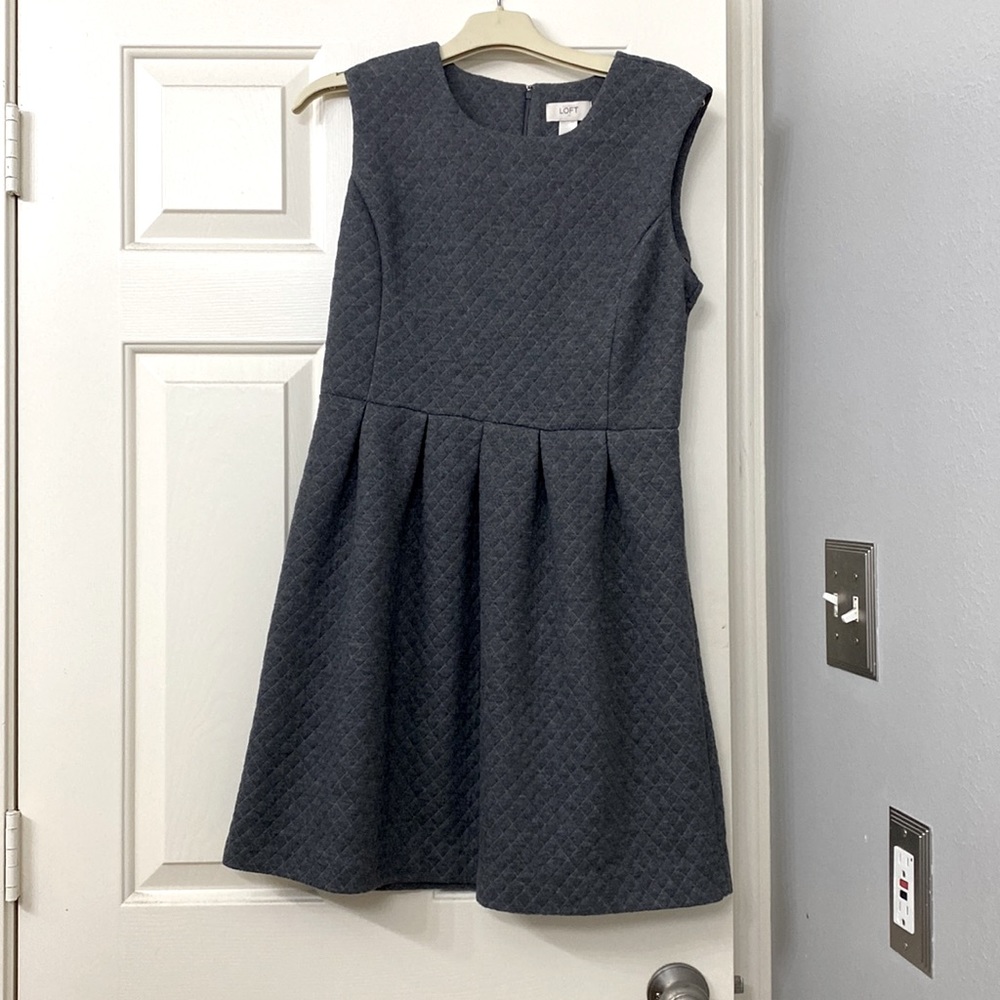 Ann Taylor: Loft grey dress!